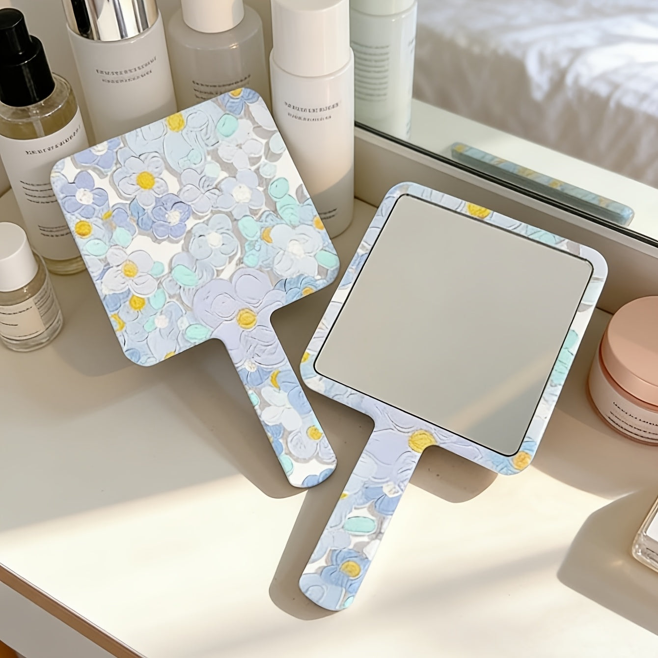 Floral Print Square Handheld Mirror Bathroom Suitable Portable Makeup Mirror Campus Season Girl Gift Valentine'S Day Romantic Gift Christmas\u002FWedding Season\u002FMother'S Day Multi-Festival Gift Exquisite Girl Cleaning Supplies